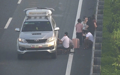 Thay lốp ô tô trên cao tốc thế nào an toàn?