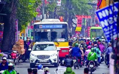 Nghịch lý xe buýt to - đường hẹp: Cần một cuộc “đại phẫu” thực chất