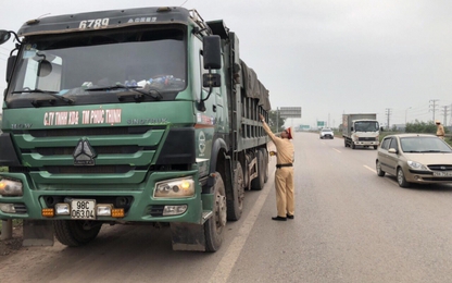 "Cuộc chiến" chống xe quá tải:Nguy cơ “vỡ trận” sau nhiều năm “tổng tấn công”