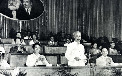 Những ngày Bác Hồ dự Đại hội III của Đảng