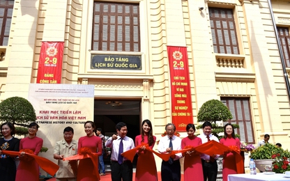 Khai mạc triển lãm " Lịch sử văn hoá Việt Nam"