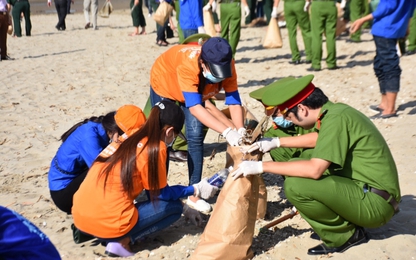 28.000 bộ đội, đoàn viên thanh niên ra quân chung tay làm sạch biển
