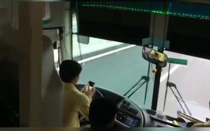 Yêu cầu kỷ luật tài xế dùng điện thoại khi lái xe trên cao tốc