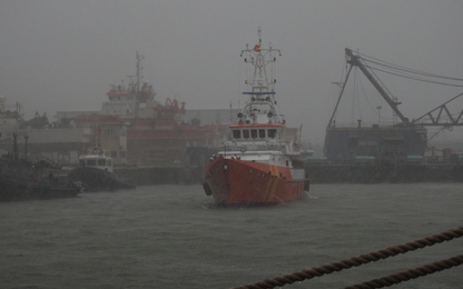 Liên tiếp thực hiện hoạt động cứu nạn trước cơn Bão số 10