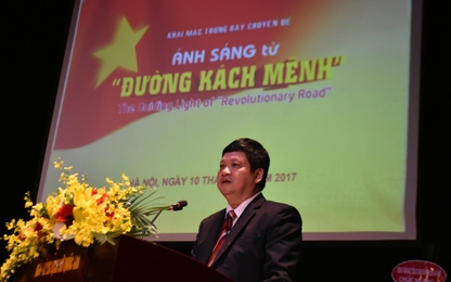 Khai mạc trưng bày Ánh sáng từ "Đường Kách mệnh"