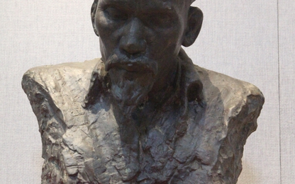 Trưng bày chuyên đề “Hồ Chí Minh - Chân dung một con người”