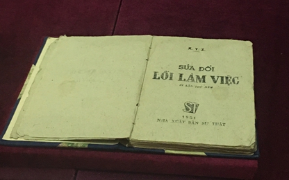 Hiện vật quý hiếm trong hành trình 90 năm Đảng Cộng sản Việt Nam