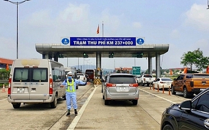 Đối tượng nào được miễn phí dịch vụ sử dụng đường bộ hiện nay?