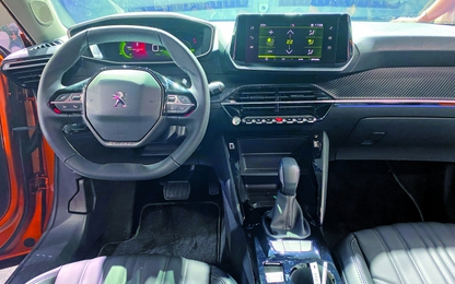 Công nghệ an toàn xe hơi: Cần nhưng không nên lạm dụng