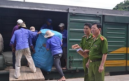 Tăng cường chống hàng lậu, hàng cấm và gian lận dịp Tết 2016