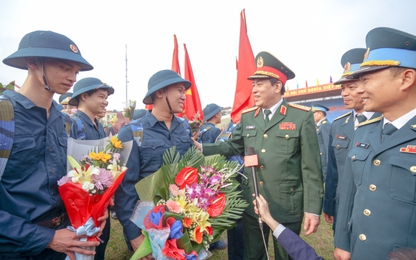 Đại tướng Lương Cường động viên tân binh lên đường nhập ngũ tại Đan Phượng