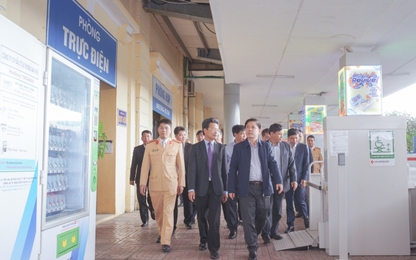 Công bố 11 đường dây nóng đảm bảo TTATGT dịp Tết 2020