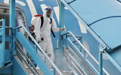 Cận cảnh 219 người Việt từ Guinea Xích đạo về Việt Nam an toàn