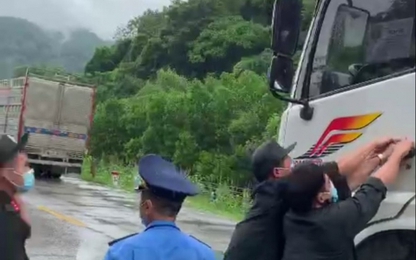 Thanh Hóa: Bắt tạm giam thanh niên "thông chốt" COVID-19