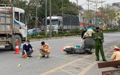 Tài xế xe tải rời hiện trường sau tai nạn chết người trên QL32