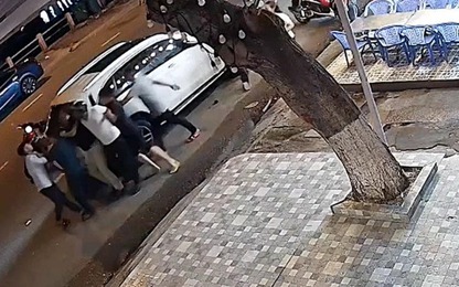 Vụ xe Mercedes truy sát ở Phan Thiết: Luật sư nói gì?