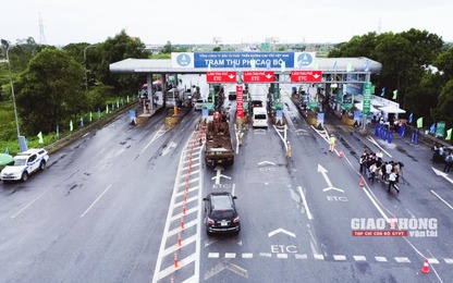 Bộ GTVT ra công điện khẩn "thúc" tiến độ dán thẻ thu phí không dừng