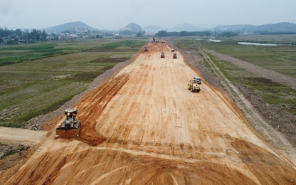 Không dịch chuyển điểm kết nối cao tốc Hàm Nghi - Vũng Áng