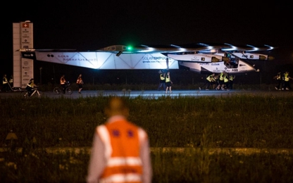 Máy bay năng lượng mặt trời Solar Impluse bay qua Đại Tây dương