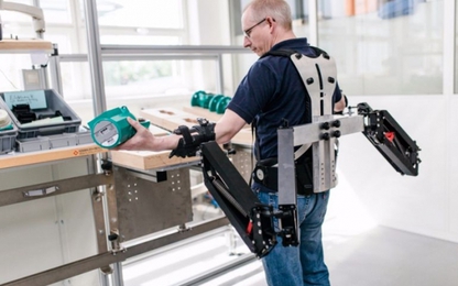 Phát triển thành công robot trợ lực cho con người