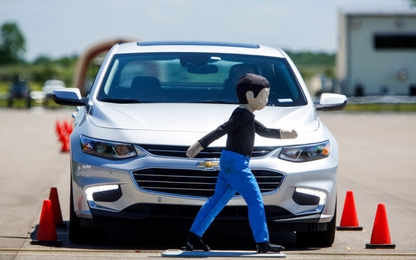 Ấn tượng với màn cất cánh thẳng đứng của Mig 29