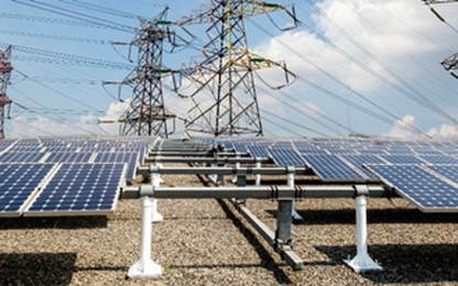 Ấn Độ dựng trạm phát điện Mặt Trời lớn nhất thế giới