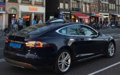 Tesla khánh thành nhà máy sản xuất xe hơi đầu tiên tại Hà Lan