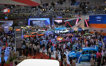 Chính phủ duy trì chính sách thuế, phí với ô tô