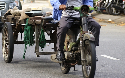 Bế tắc trong xử lý xe máy quá đát
