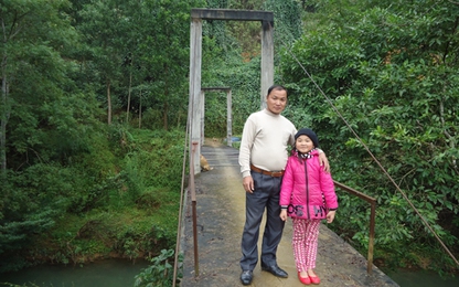 Người nông dân xây cầu cho dân bản