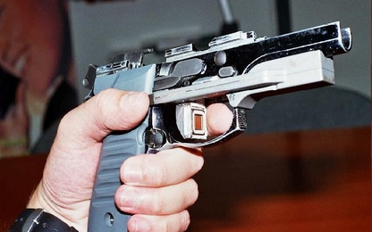 Mỹ: Số người chết do súng đạn ngang bằng với tử vong do TNGT