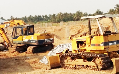 Hàng loạt trụ móng công trình bệnh viện 3.000 tỷ bị nghiêng