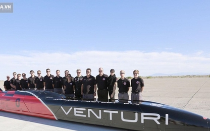 Chiếc xe nhanh nhất thế giới đã xuất hiện với tốc độ không tưởng