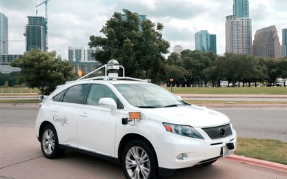 Xe tự lái Google lần đầu gây tai nạn