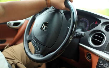 Xe mất lái, xử lý thế nào?