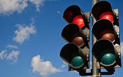 Nguồn gốc các màu đỏ, vàng, xanh trên đèn giao thông (Phần 1)