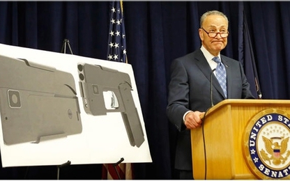 "Súng giống iPhone" gây lo ngại tại Mỹ