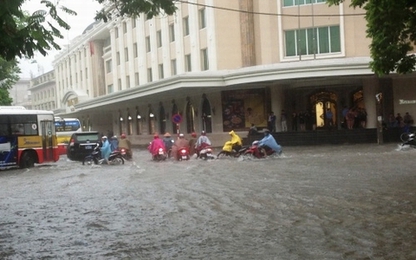 Chiều tối nay Hà Nội tiếp tục mưa rào và dông