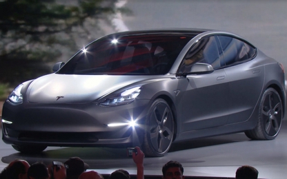 Xe hơi 3 bánh nhỏ gọn chạy bằng điện