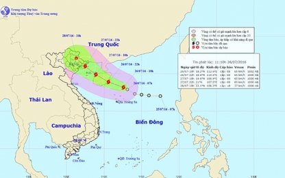 Áp thấp nhiệt đới mạnh thành bão số 1, áp sát đất liền Việt Nam