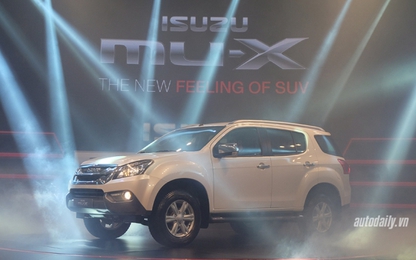 Isuzu mu-X giá từ 899 triệu đồng, cạnh tranh Toyota Fortuner