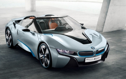 BMW i8 Spyder chạy thử nghiệm trên đường đua ở Đức