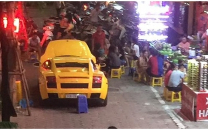 Siêu xe Lamborghini giá như Camry nhưng vẫn ế khách