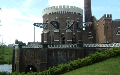 Hãy xem cách người Hà Lan "sống chung với lũ"