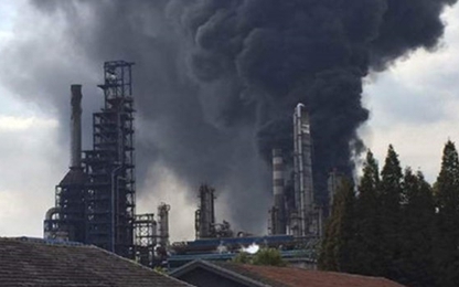 Nổ lớn tại nhà máy lọc dầu Trung Quốc