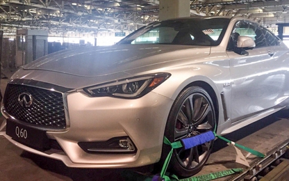 Hàng “hot” Infiniti Q60 2017 đầu tiên về Việt Nam