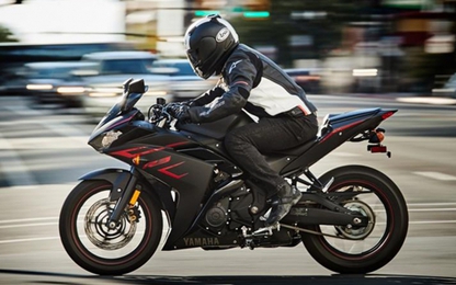 Yamaha R3 2017 trang bị phanh ABS, giá từ 4.999 USD