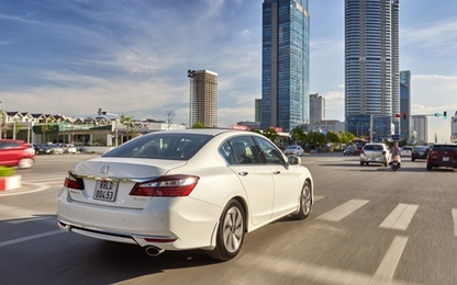 Thuế giảm, giá ôtô vẫn bất động