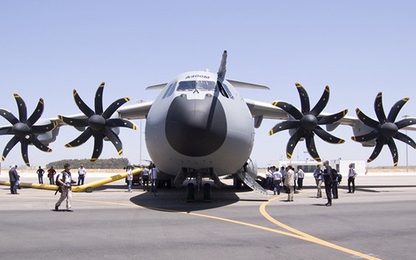 'Ngựa thồ hàng không' A400M gây khó cho châu Âu