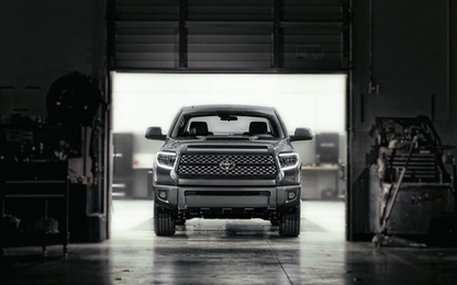 Trình làng bán tải Toyota Tundra TRD Sport 2018